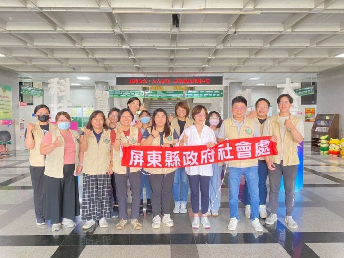 屏縣府支援花蓮復原再接力，社會處26位專業社工協力大進國小收容所